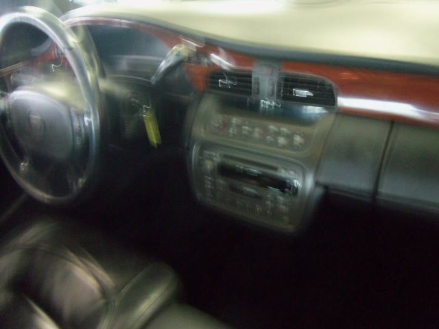 Cadillac Deville 2002 photo 3