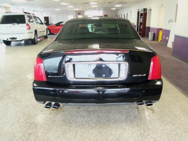 Cadillac Deville 2002 photo 4