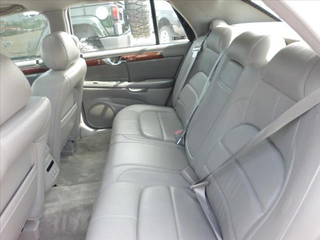 Cadillac Deville 2002 photo 9