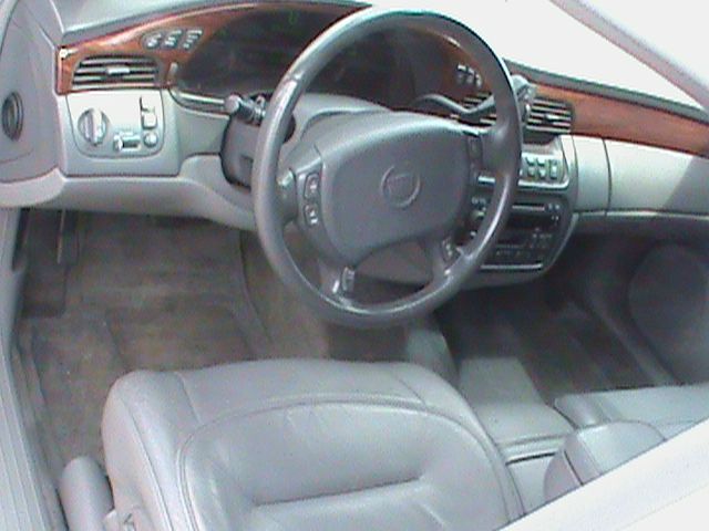 Cadillac Deville 2002 photo 3