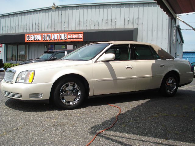 Cadillac Deville 2002 photo 2