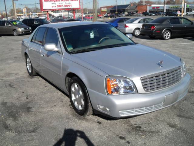 Cadillac Deville Base Sedan