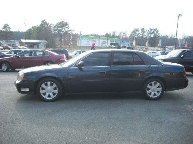 Cadillac Deville Base Sedan