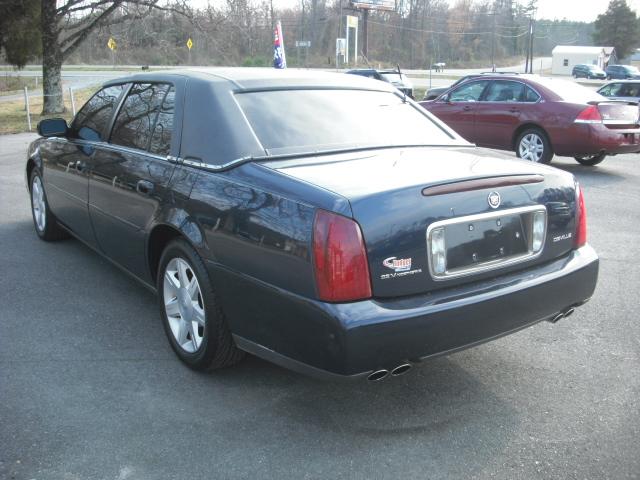 Cadillac Deville 2002 photo 1