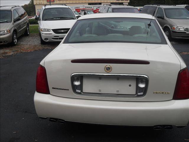 Cadillac Deville 2002 photo 3