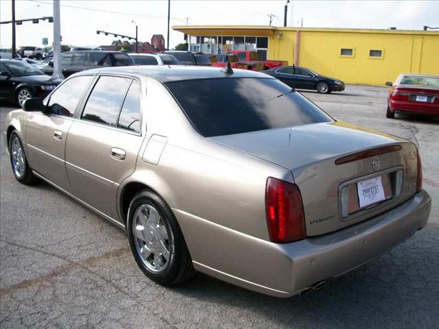 Cadillac Deville 2002 photo 1