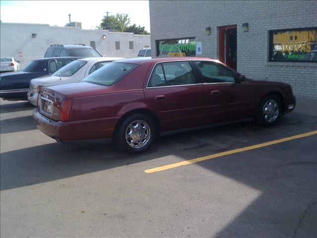 Cadillac Deville 2002 photo 1