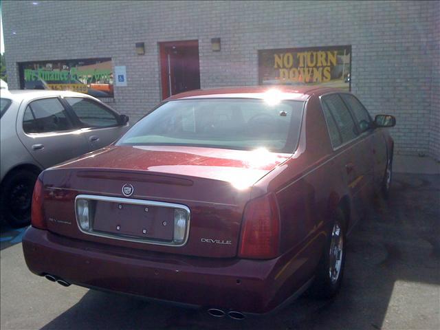 Cadillac Deville 2002 photo 2