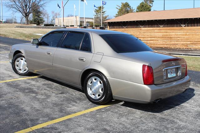 Cadillac Deville 2002 photo 2