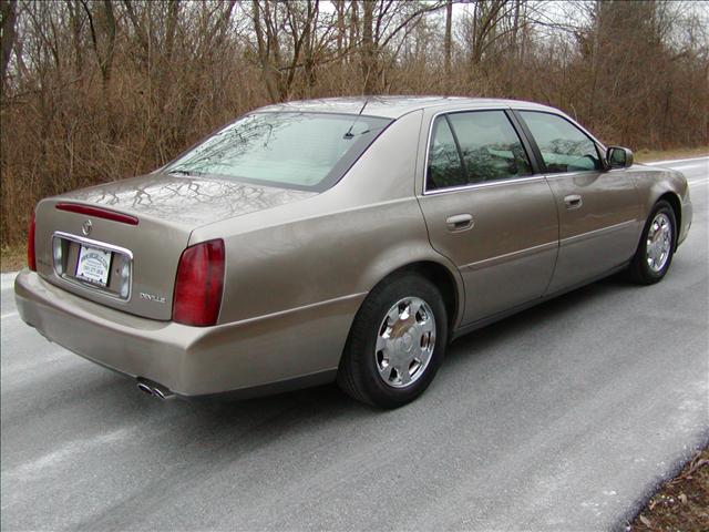 Cadillac Deville 2002 photo 4