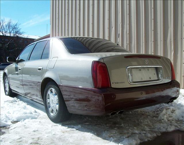 Cadillac Deville 2002 photo 1