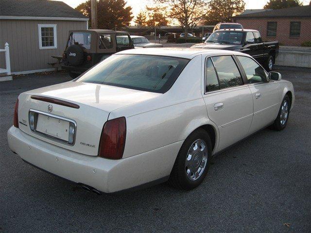 Cadillac Deville 2002 photo 1