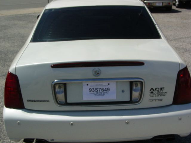 Cadillac Deville 2002 photo 1