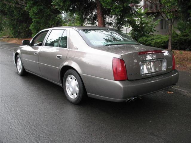 Cadillac Deville 2002 photo 3