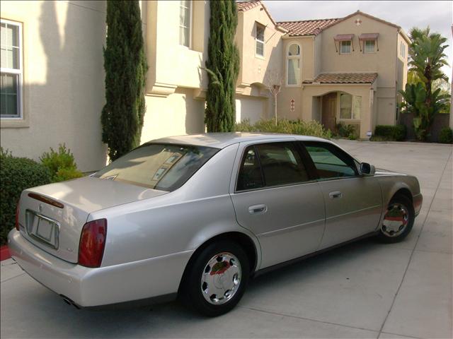 Cadillac Deville 2002 photo 3