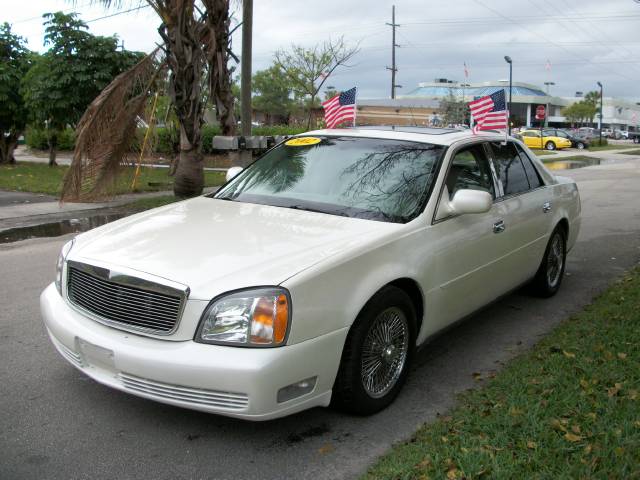 Cadillac Deville Base Sedan