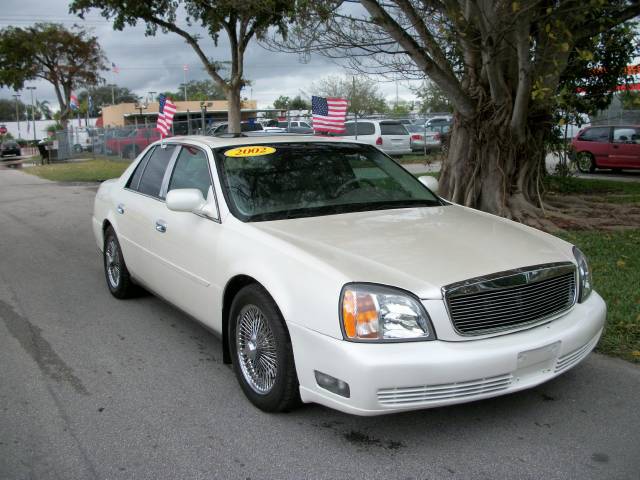 Cadillac Deville 2002 photo 1