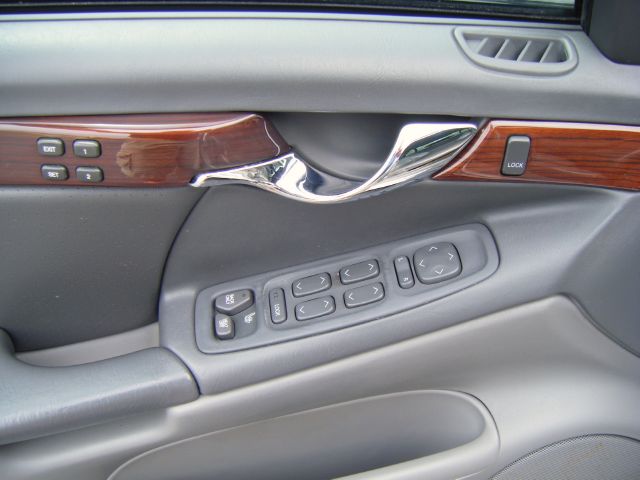 Cadillac Deville 2003 photo 8