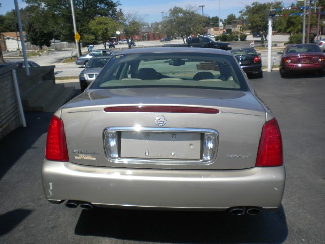 Cadillac Deville 2003 photo 4