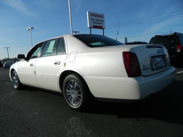 Cadillac Deville 2003 photo 3