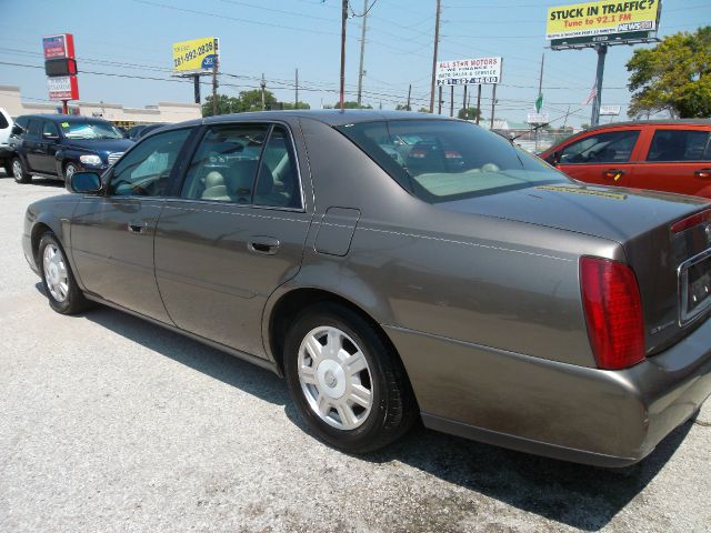 Cadillac Deville 2003 photo 1