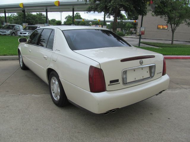 Cadillac Deville 2003 photo 3