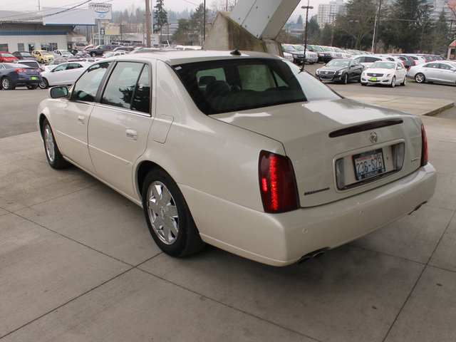 Cadillac Deville 2003 photo 1