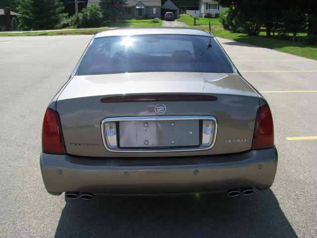 Cadillac Deville 2003 photo 2