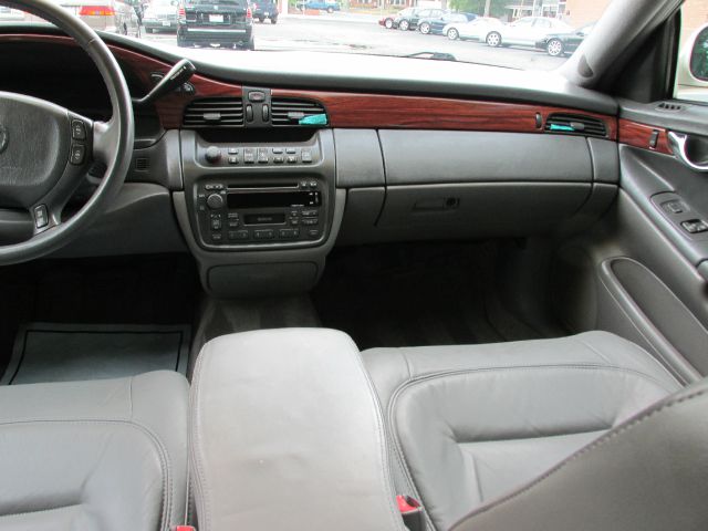 Cadillac Deville 2003 photo 13