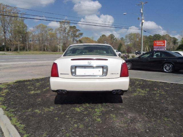 Cadillac Deville 2003 photo 4