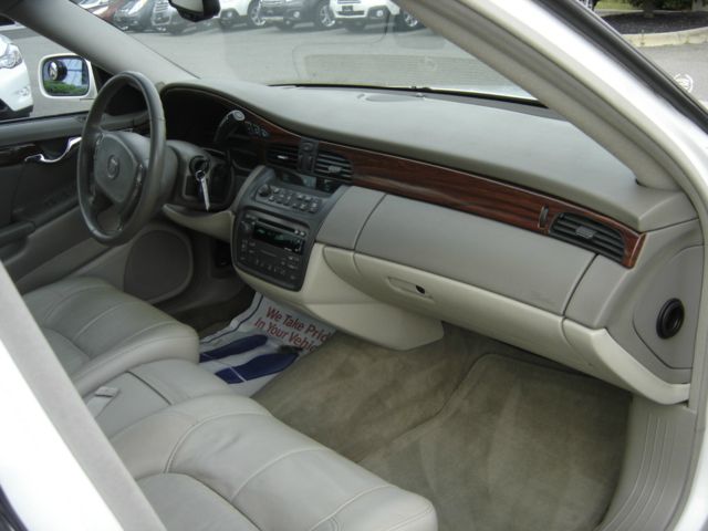 Cadillac Deville 2004 photo 1