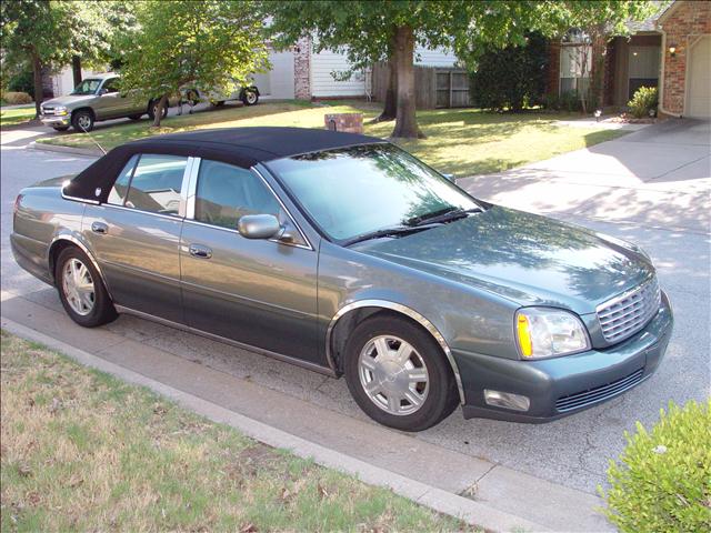 Cadillac Deville 2004 photo 2