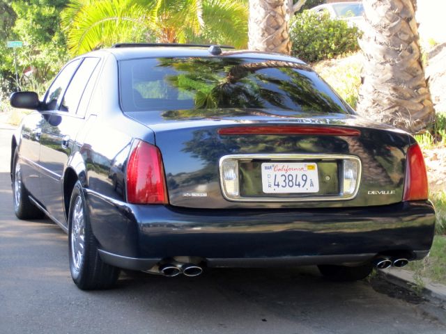 Cadillac Deville Super Crew 4WD Lariat Sedan