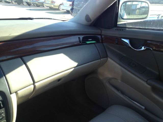 Cadillac Deville 2004 photo 6