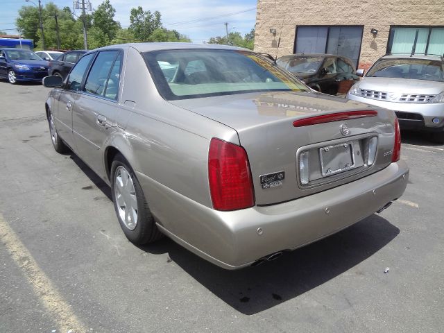 Cadillac Deville 2004 photo 14