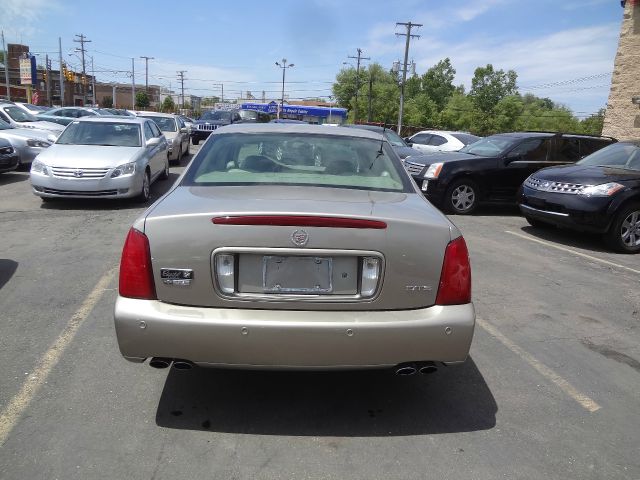 Cadillac Deville 2004 photo 15