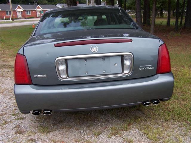 Cadillac Deville 2004 photo 1