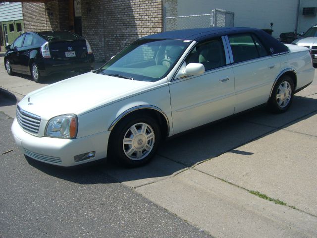 Cadillac Deville 2004 photo 1