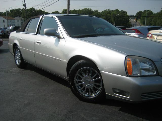 Cadillac Deville 2004 photo 1