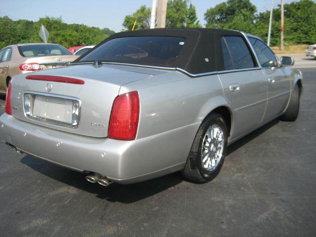 Cadillac Deville 2004 photo 4