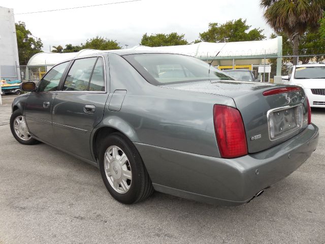 Cadillac Deville 2004 photo 3