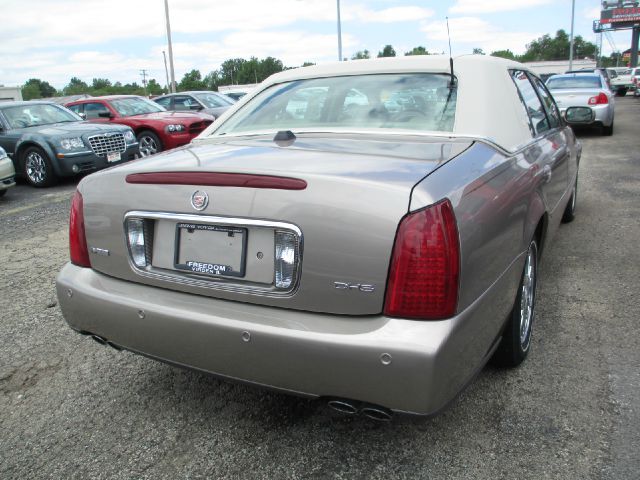 Cadillac Deville 2004 photo 9