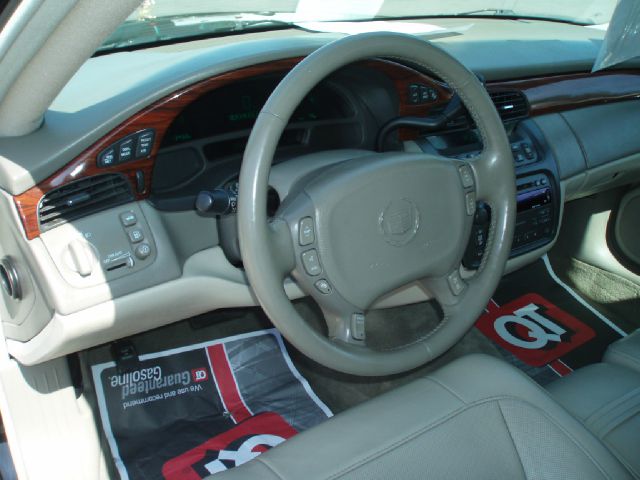 Cadillac Deville 2004 photo 22