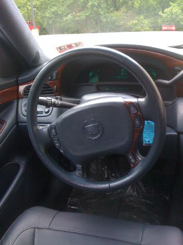 Cadillac Deville 2005 photo 2