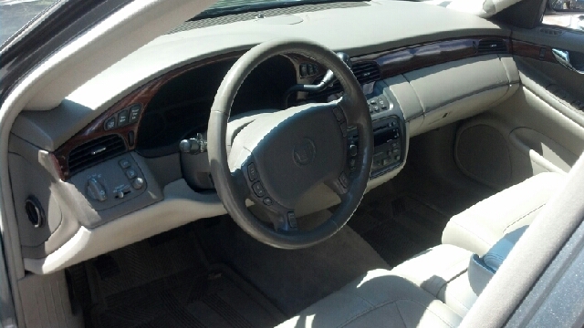 Cadillac Deville 2005 photo 1