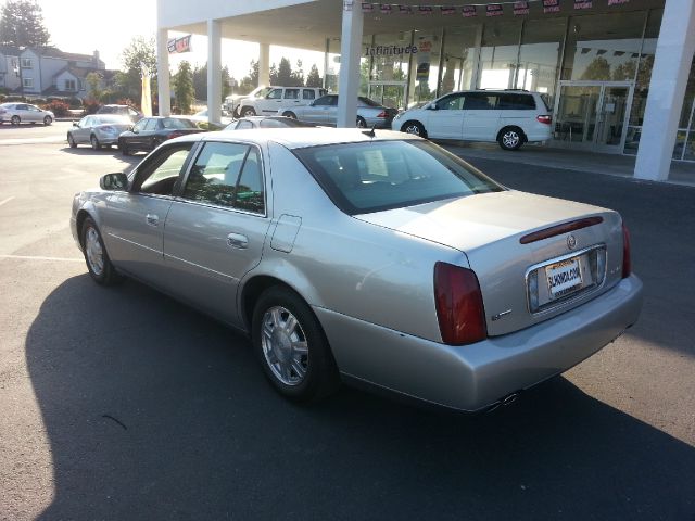 Cadillac Deville 2005 photo 1