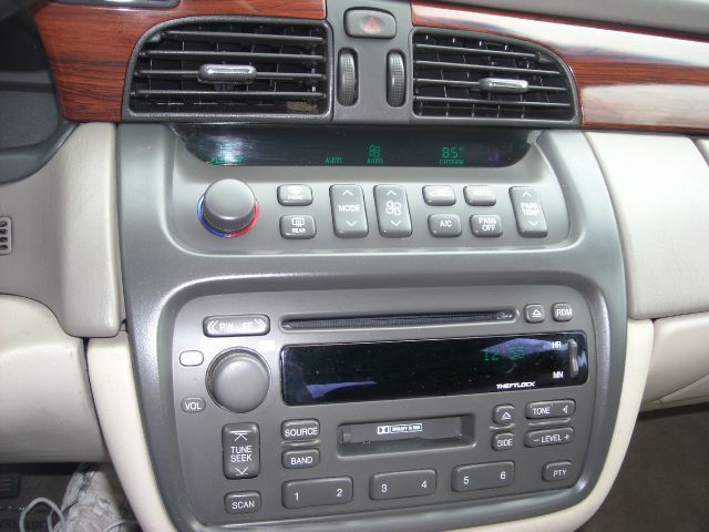 Cadillac Deville 2005 photo 1