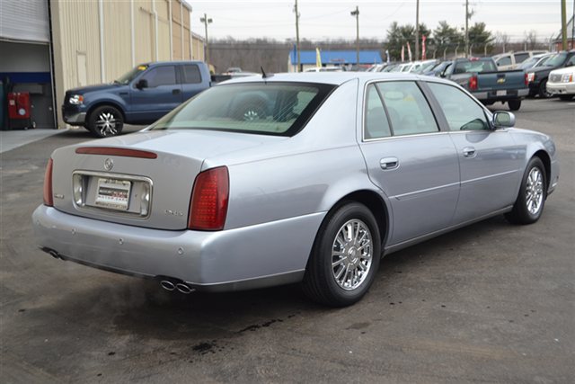 Cadillac Deville 2005 photo 4