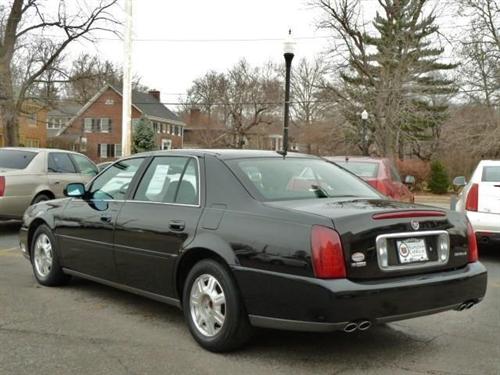 Cadillac Deville 2005 photo 2