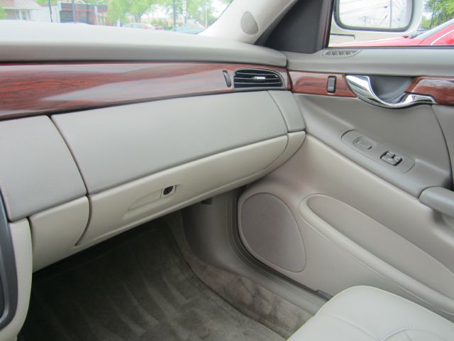 Cadillac Deville 2005 photo 10